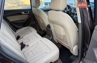 Внедорожник / Кроссовер Audi Q5 2015 в 