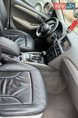 Внедорожник / Кроссовер Audi Q5 2010 в 