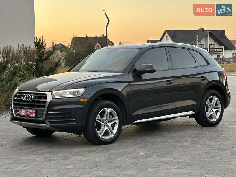 Внедорожник / Кроссовер Audi Q5 2016 в Луцке