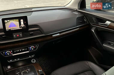 Внедорожник / Кроссовер Audi Q5 2016 в 