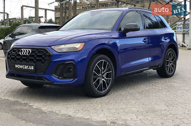 Внедорожник / Кроссовер Audi Q5 2021 в 