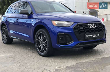 Внедорожник / Кроссовер Audi Q5 2021 в 