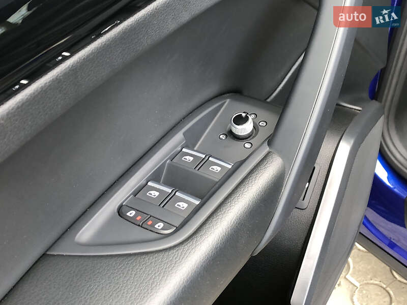 Внедорожник / Кроссовер Audi Q5 2021 в Черновцах