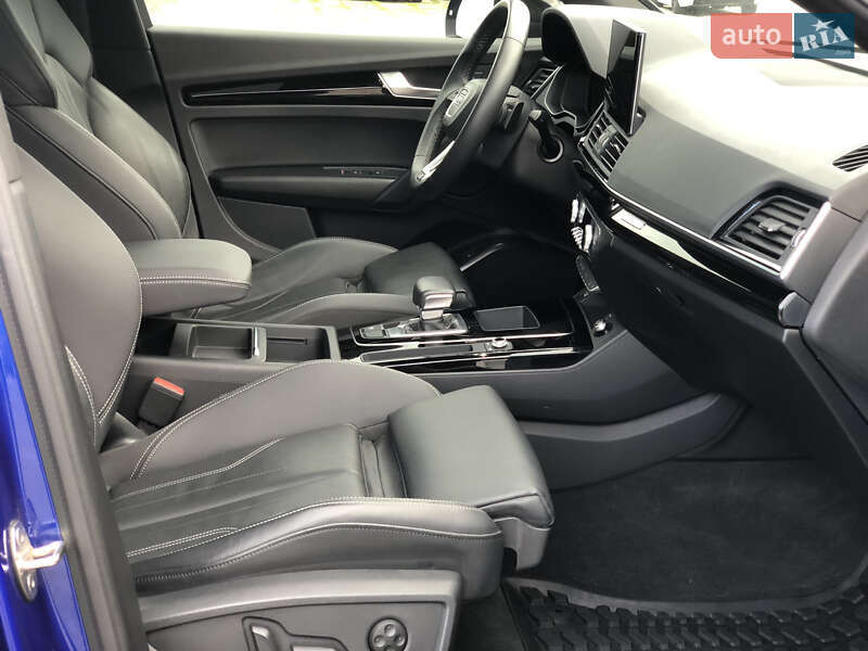 Внедорожник / Кроссовер Audi Q5 2021 в Черновцах