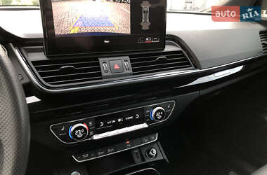 Внедорожник / Кроссовер Audi Q5 2021 в 