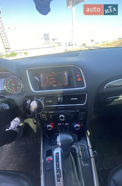 Внедорожник / Кроссовер Audi Q5 2015 в 