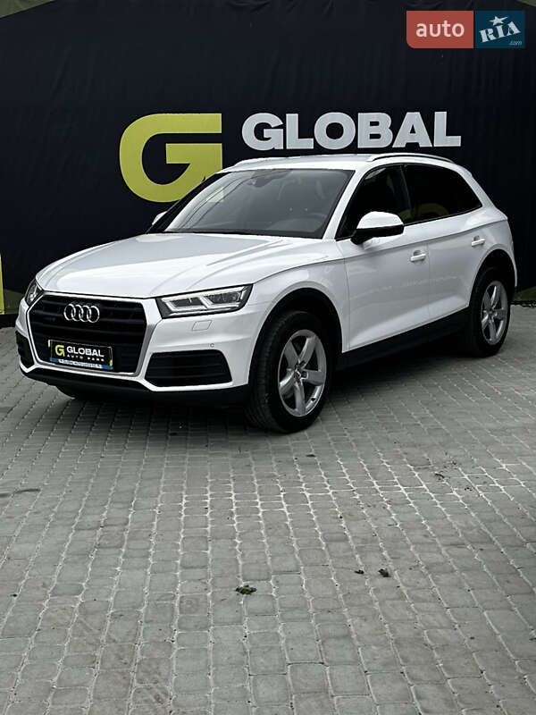 Позашляховик / Кросовер Audi Q5 2017 в Львові
