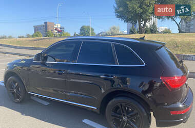 Внедорожник / Кроссовер Audi Q5 2015 в 