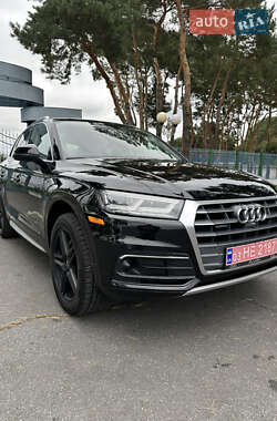 Позашляховик / Кросовер Audi Q5 2018 в 