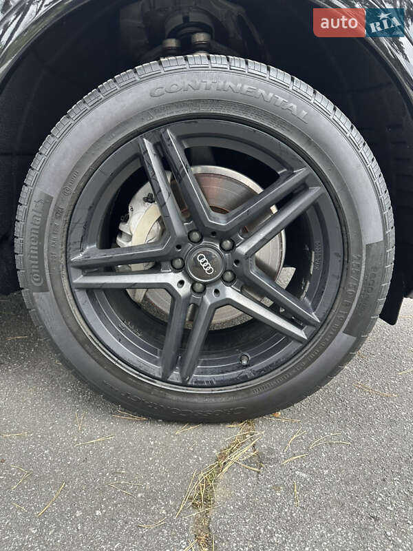 Внедорожник / Кроссовер Audi Q5 2018 в Вараше