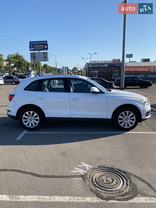 Позашляховик / Кросовер Audi Q5 2014 в Києві