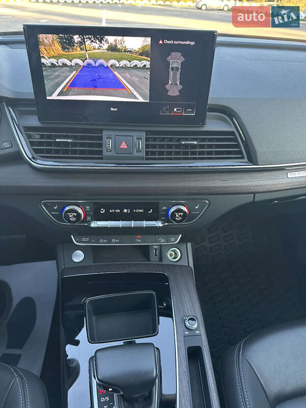 Внедорожник / Кроссовер Audi Q5 2021 в Вараше