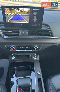 Внедорожник / Кроссовер Audi Q5 2021 в 
