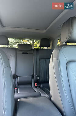 Внедорожник / Кроссовер Audi Q5 2021 в 