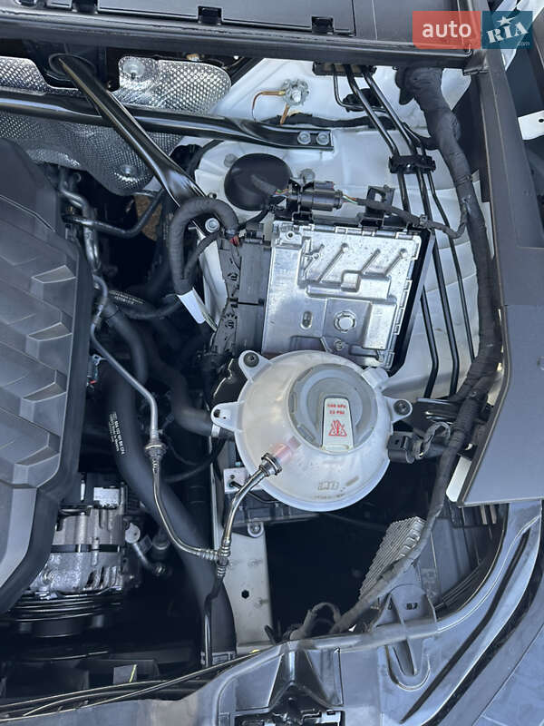 Внедорожник / Кроссовер Audi Q5 2021 в Вараше