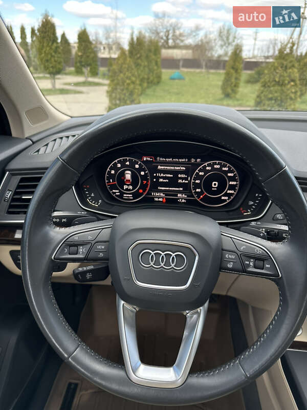 Внедорожник / Кроссовер Audi Q5 2018 в Вараше