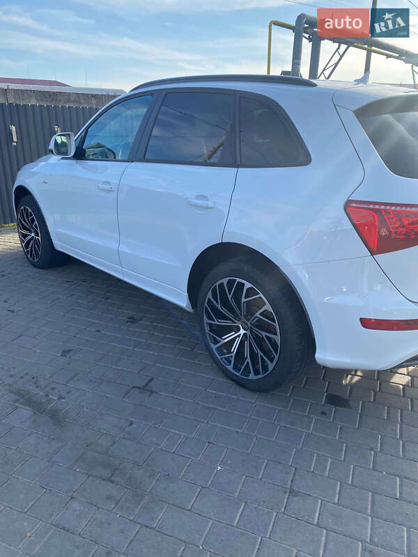 Позашляховик / Кросовер Audi Q5 2012 в Мукачевому