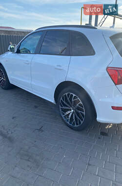 Внедорожник / Кроссовер Audi Q5 2012 в 