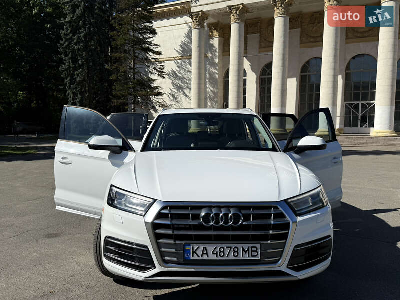 Внедорожник / Кроссовер Audi Q5 2018 в Киеве