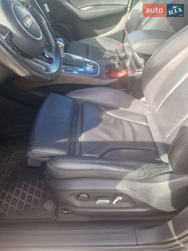 Внедорожник / Кроссовер Audi Q5 2015 в Николаеве