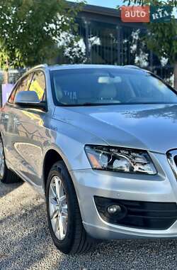 Позашляховик / Кросовер Audi Q5 2010 в 