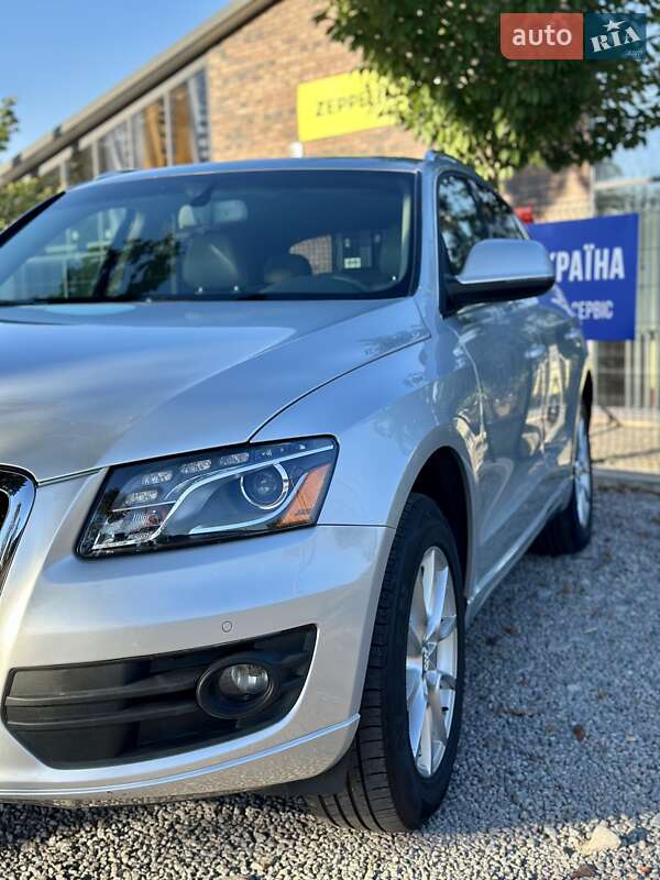Внедорожник / Кроссовер Audi Q5 2010 в Виннице
