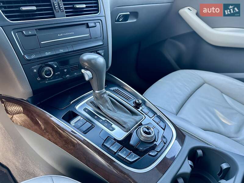 Внедорожник / Кроссовер Audi Q5 2010 в Виннице