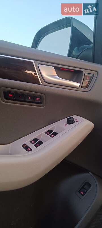 Внедорожник / Кроссовер Audi Q5 2011 в Львове