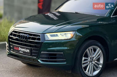 Позашляховик / Кросовер Audi Q5 2018 в 