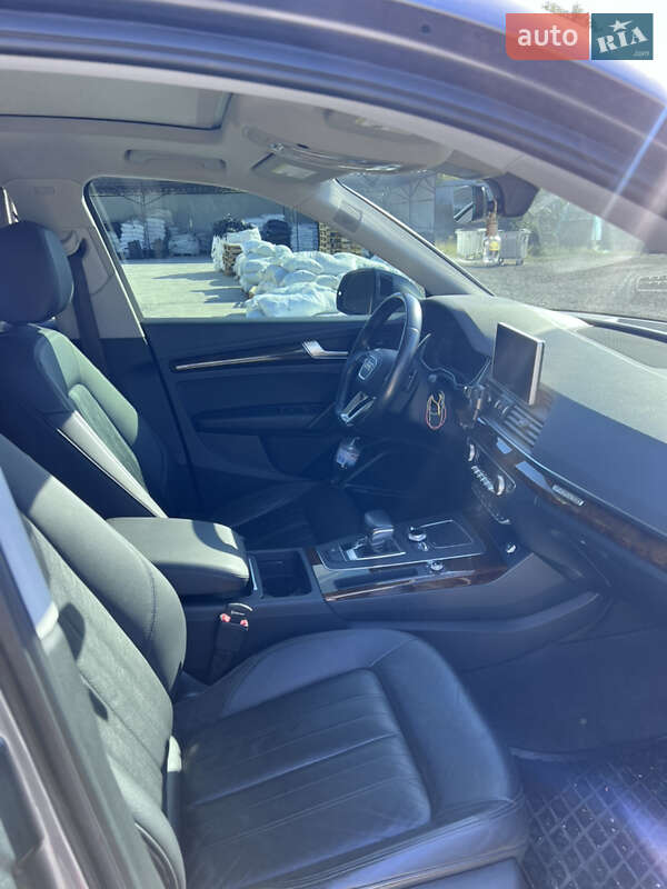 Внедорожник / Кроссовер Audi Q5 2018 в Запорожье