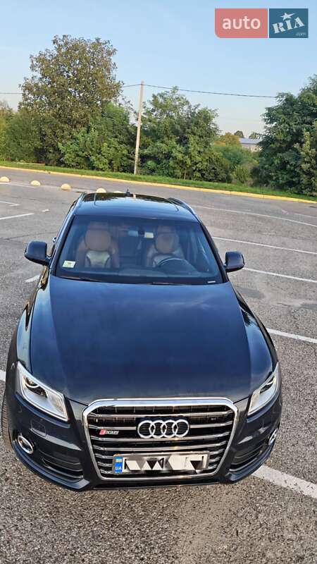 Позашляховик / Кросовер Audi Q5 2016 в Чернівцях