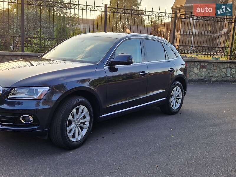 Внедорожник / Кроссовер Audi Q5 2015 в Каменском