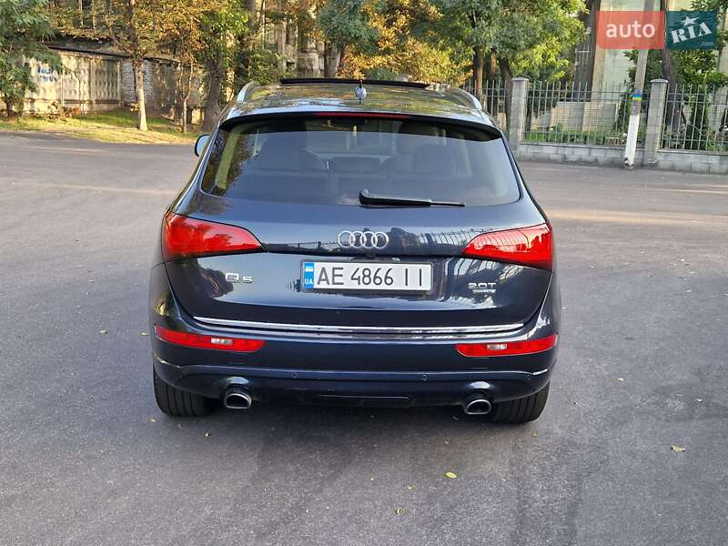 Внедорожник / Кроссовер Audi Q5 2015 в Каменском