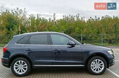 Позашляховик / Кросовер Audi Q5 2016 в 
