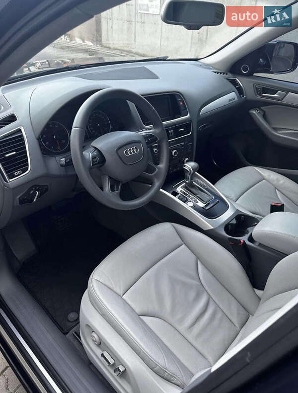 Позашляховик / Кросовер Audi Q5 2012 в Ужгороді