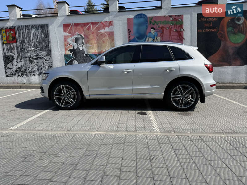 Внедорожник / Кроссовер Audi Q5 2012 в Львове