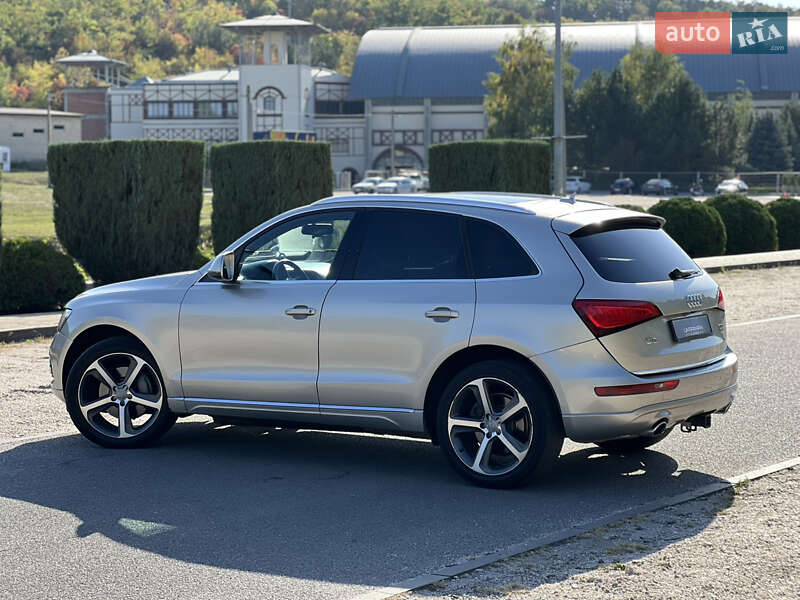 Внедорожник / Кроссовер Audi Q5 2015 в Днепре
