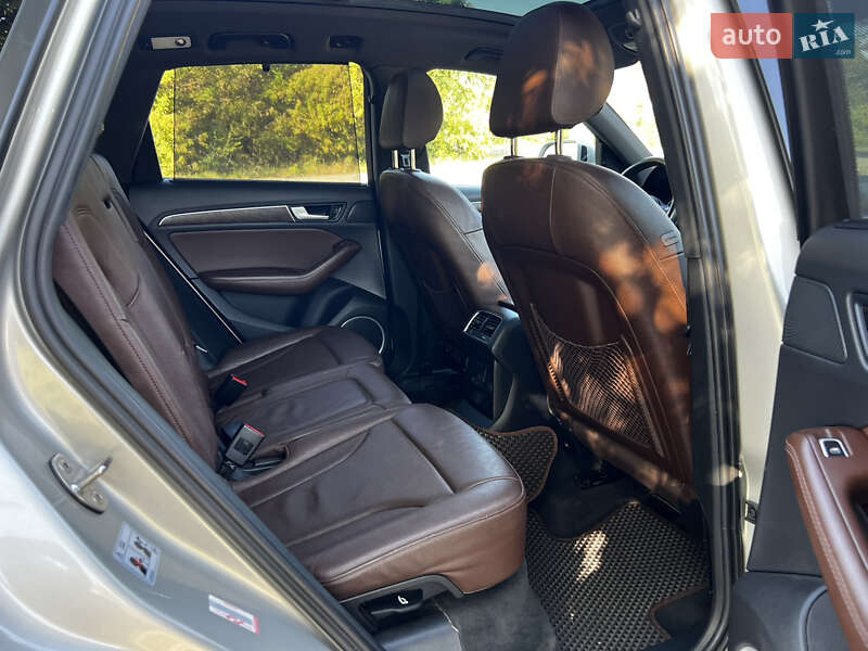 Внедорожник / Кроссовер Audi Q5 2015 в Днепре