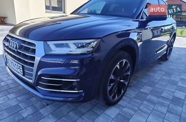 Внедорожник / Кроссовер Audi Q5 2018 в 