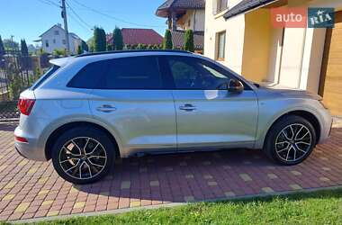 Внедорожник / Кроссовер Audi Q5 2022 в 