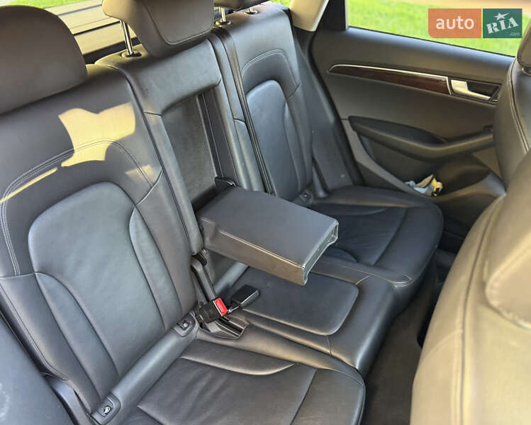 Внедорожник / Кроссовер Audi Q5 2011 в Киеве