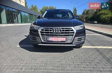 Позашляховик / Кросовер Audi Q5 2019 в Луцьку