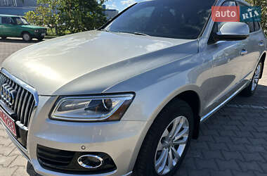 Позашляховик / Кросовер Audi Q5 2015 в 