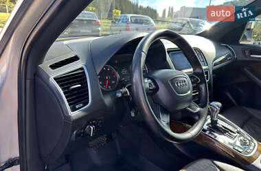 Позашляховик / Кросовер Audi Q5 2015 в 
