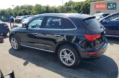 Позашляховик / Кросовер Audi Q5 2015 в 