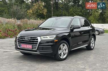 Позашляховик / Кросовер Audi Q5 2018 в 