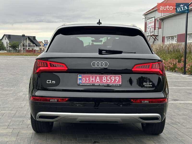 Внедорожник / Кроссовер Audi Q5 2018 в Луцке