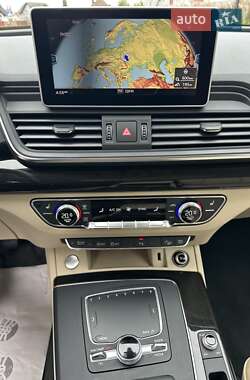 Позашляховик / Кросовер Audi Q5 2018 в 