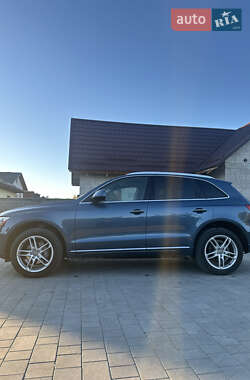 Внедорожник / Кроссовер Audi Q5 2015 в 