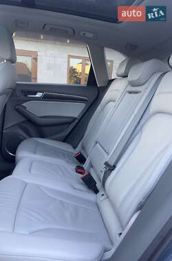 Внедорожник / Кроссовер Audi Q5 2015 в 